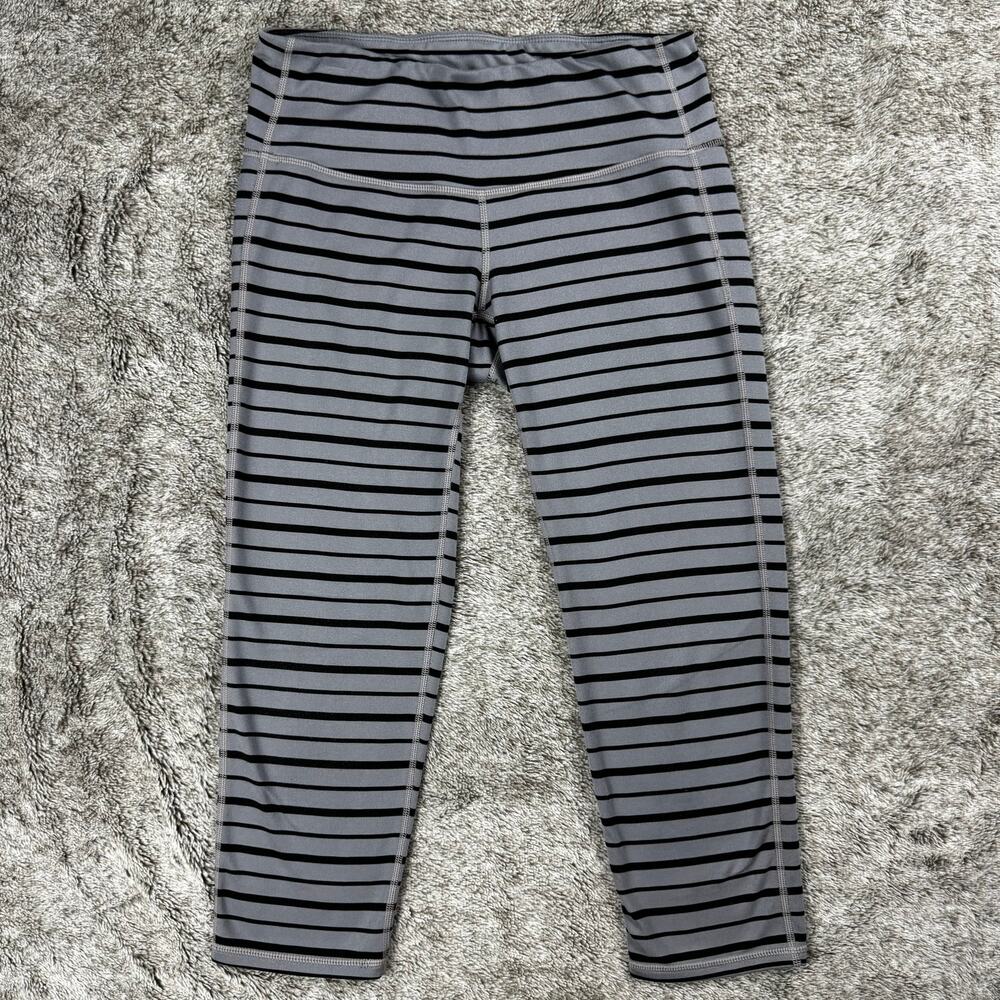 Athleta Salutation Capri Leggings Women's Small